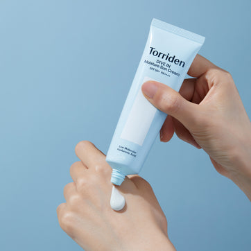 Torriden - DIVE-IN Watery Moisture Sun Cream (10 Tip Hyaluronik Asitli Hafif Dokulu Beyazlık Bırakmayan Organik Güneş Kremi) 60ml