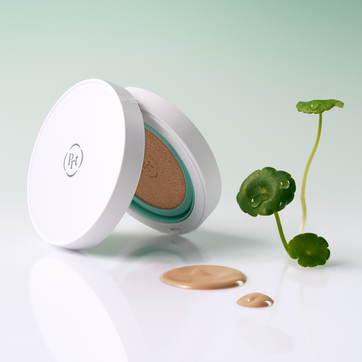 Purito - Wonder Releaf Centella BB Cushion SPF 30+ PA+++ (Leke ve Gözenek Kapatıcı Mavi Işık ve UV Korumalı Centella Cushion) 15g + 15 İç Yedek